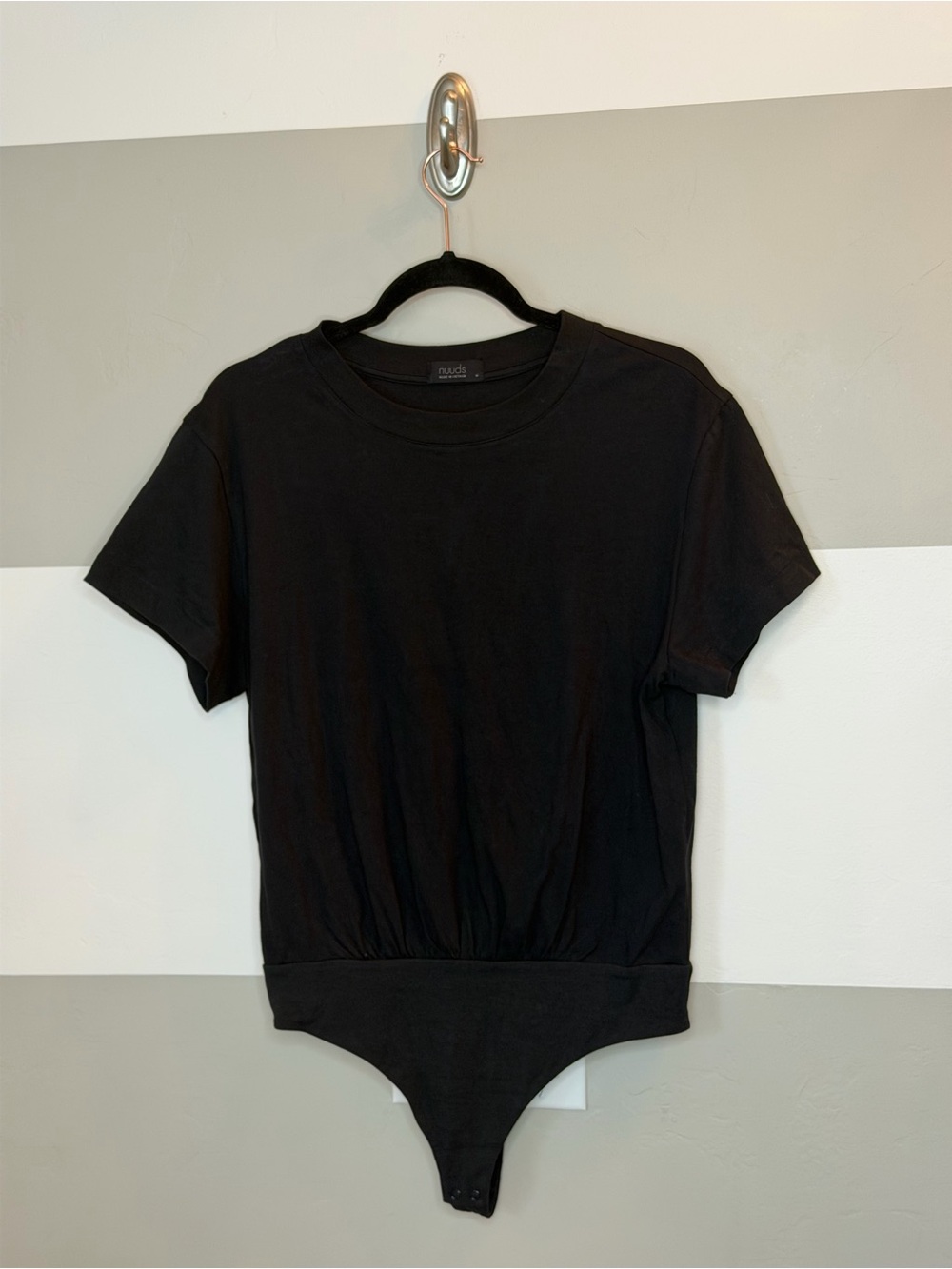 nuuds Black Short-Sleeve Crew Neck Bodysuit medium